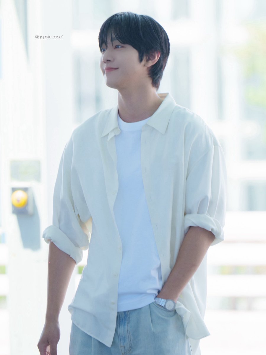 250728 ICN 출국2

💓

#アンヒョソプ　
#안효섭　#安孝燮　#AHNHYOSEOP