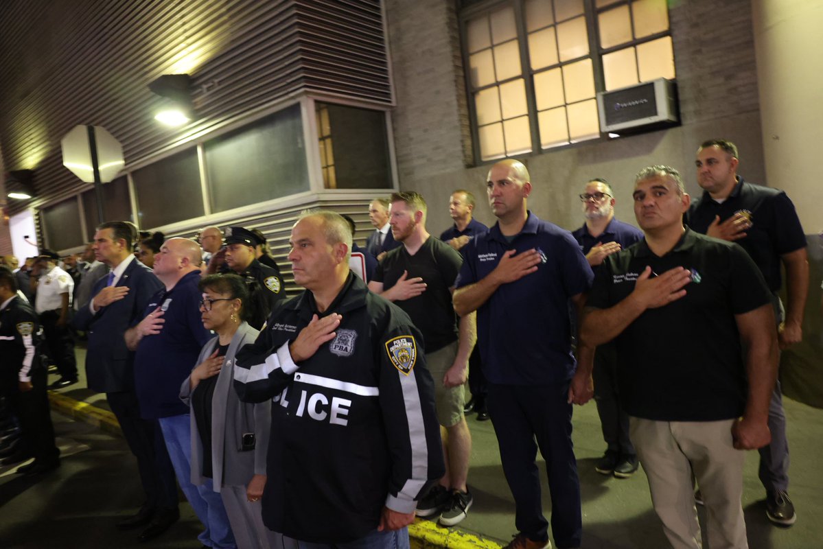 Today, Police Officer Didarul Islam put on his uniform and went to work.

To protect his city. To provide for his family.

He should have been going home to them tonight. Instead, we are carrying him on his final journey. #FidelisAdMortem