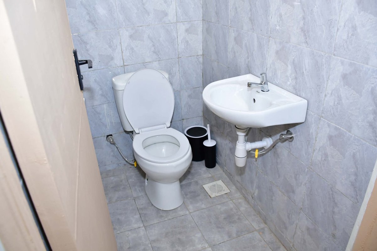 Affordable Housing Board (@ahb_kenya) on Twitter photo ๐๐๐๐จ๐ฅ๐๐ข๐ก ๐๐๐๐ข๐ฅ๐๐๐๐๐ ๐๐ข๐จ๐ฆ๐๐ก๐ ๐ฃ๐ฅ๐ข๐๐๐๐ง ๐ก๐ข๐ช ๐ฅ๐๐๐๐ฌ ๐๐ข๐ฅ ๐ข๐๐๐จ๐ฃ๐๐ก๐๐ฌ-๐๐๐๐ข๐๐๐ง๐๐ข๐ก ๐ข๐ก๐๐ข๐๐ก๐.
The Elburgon Affordable Housing Project in Molo Constituency, Nakuru County is now ready for occupancy, with allocation currently ๐๐๐๐จ๐ฅ๐๐ข๐ก ๐๐๐๐ข๐ฅ๐๐๐๐๐ ๐๐ข๐จ๐ฆ๐๐ก๐ ๐ฃ๐ฅ๐ข๐๐๐๐ง ๐ก๐ข๐ช ๐ฅ๐๐๐๐ฌ ๐๐ข๐ฅ ๐ข๐๐๐จ๐ฃ๐๐ก๐๐ฌ-๐๐๐๐ข๐๐๐ง๐๐ข๐ก ๐ข๐ก๐๐ข๐๐ก๐.
The Elburgon Affordable Housing Project in Molo Constituency, Nakuru County is now ready for occupancy, with allocation currently