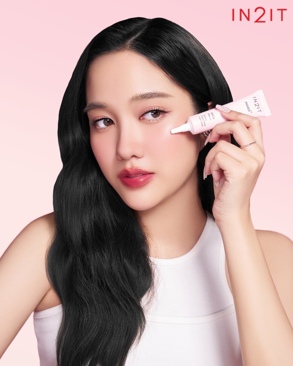 🎉8 สิงหา HBD #srchafreen 🎂
🩷ขอให้วันเกิดปีนี้ มีความสุขมากๆ มีงานอีเว้นสนุกๆ มาเจอแฟนๆ บ่อยๆ น้าา พรีเซนเตอร์คนสวยของ #IN2IT

#รีวิววัตสัน #Freensday #ไพร์เมอร์ผิวโกลว์พร้อมกันแดด #อัพผิวโกลว์ใส #ผิวใสไม่ดรอป #srchafreen #ฟรีนสโรชา