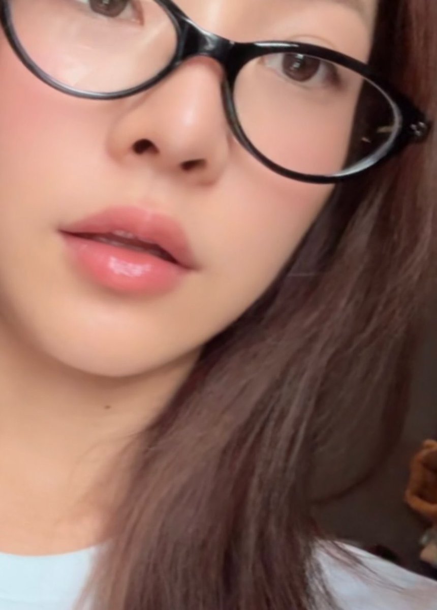 nyxpht's tweet image. ถ้าไม่ได้แฟนแบบพี่คนสวย ขอไม่มี สรุปกุโสดยันตาย🫩