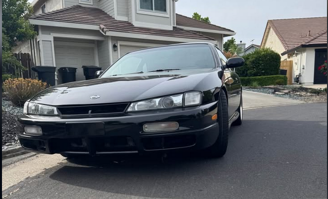 speed_port's tweet image. marketplace is too funny $20k for a 200,000 mile S14 😭