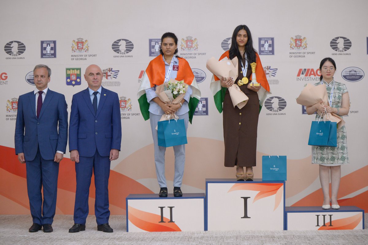 An all-Indian final. A historic win. 🇮🇳
Congrats Divya Deshmukh, India’s first Women’s World Cup Champion and newest Grandmaster.
Full credit to Koneru Humpy for a thrilling contest yesterday!