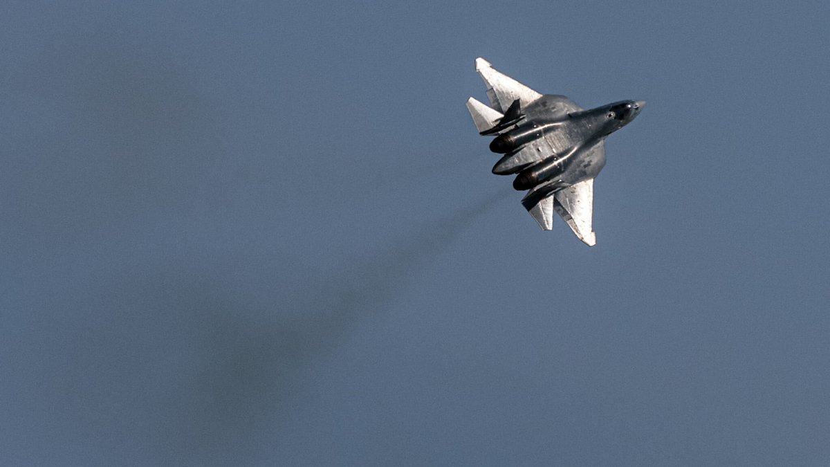 Guerre en Ukraine: au moins 20 morts et une quarantaine de blessés dans des frappes russes
l.bfmtv.com/aovo
