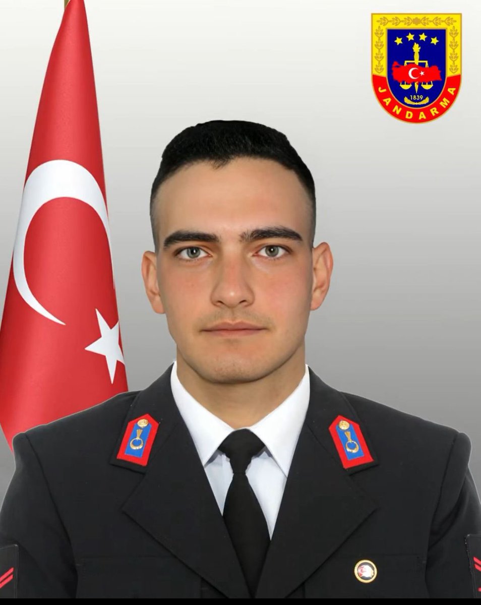 Şırnak’ta görevi başındayken yaralanarak şehit düşen Jandarma Uzman Çavuş Mehmet Ali Yıldırım’a Allah’tan rahmet, kederli ailesine, silah arkadaşlarına ve aziz milletimize başsağlığı diliyorum.