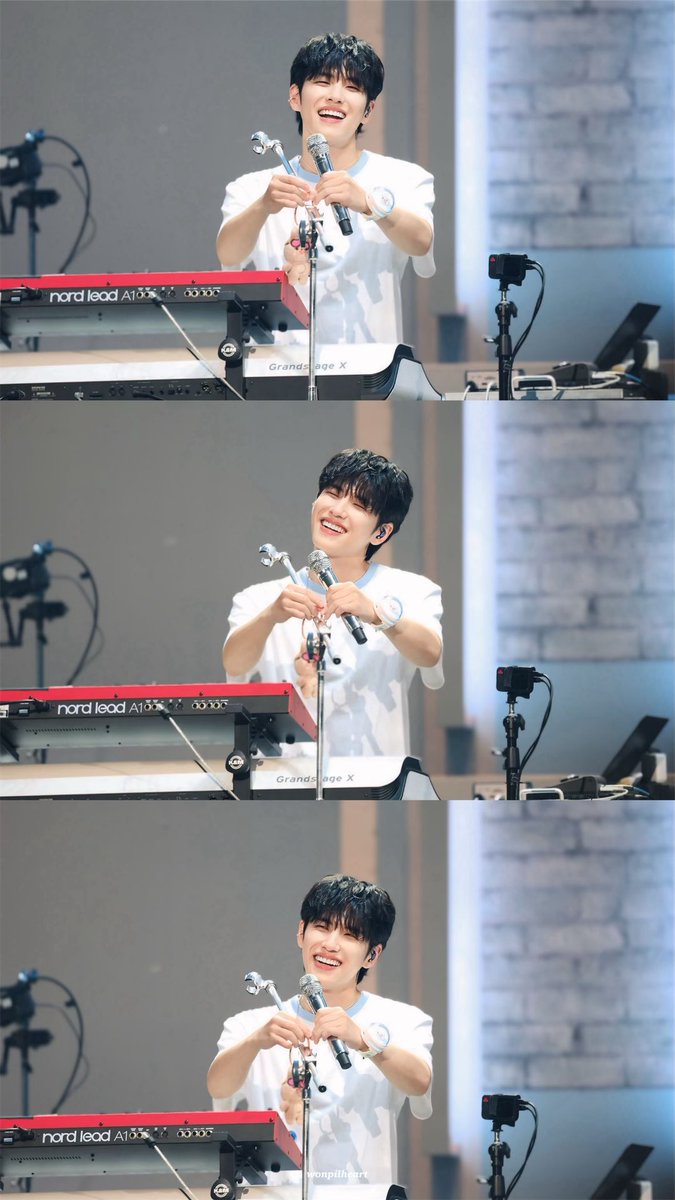 250727 데이식스 팬미팅 

사르르웃는원필이

#원필  #WONPIL #데이식스 #DAY6