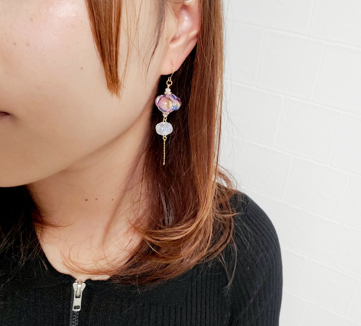 chiam0918's tweet image. 見た目はメルヘンですが着けてみると意外と派手過ぎず程よい可愛さ!と私のの中で話題のもくもくシリーズです☁☁
このちゅるっとした可愛さをもっと知ってもらえますように(⁎ᴗ͈ˬᴗ͈⁎)💕
minne.com/items/40567289
#ハンドメイドアクセサリー
#もくもく