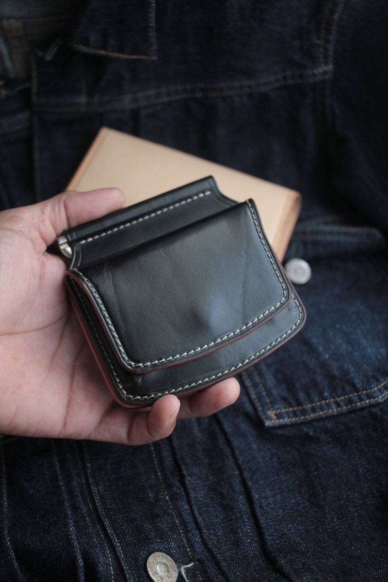 6T leather works マネークリップ シンプルで無駄のない設計。紙幣も