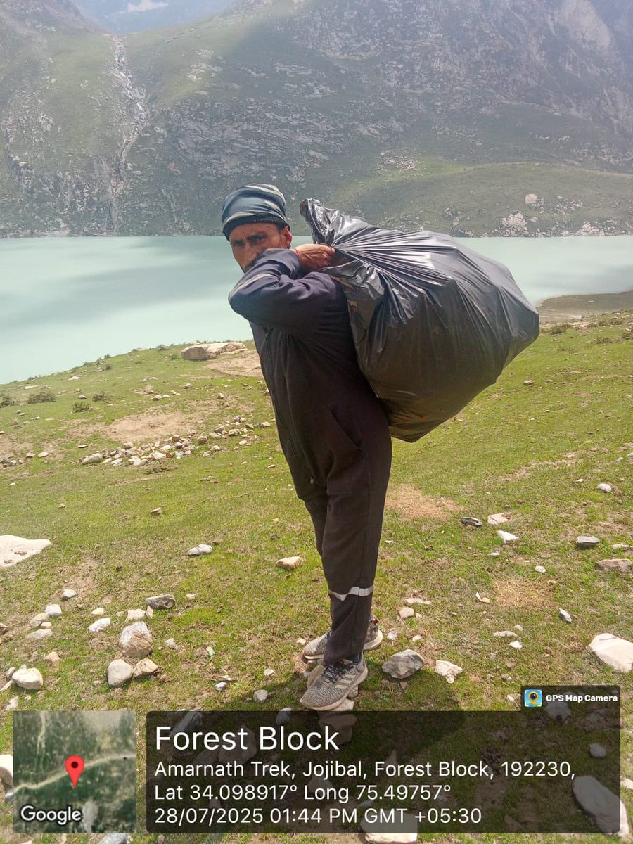 mission_sbm's tweet photo. Sanitation around the #AmarnathYatra tracks is being maintained with dedication, daily waste collection, toilet cleaning, and awareness drives ensure a clean and safe pilgrimage.
@malhotra_anoo @MoJSDDWS
#SwachhYatra #CleanTracks #SanitationHeroes https://t.co/asbxowLPej