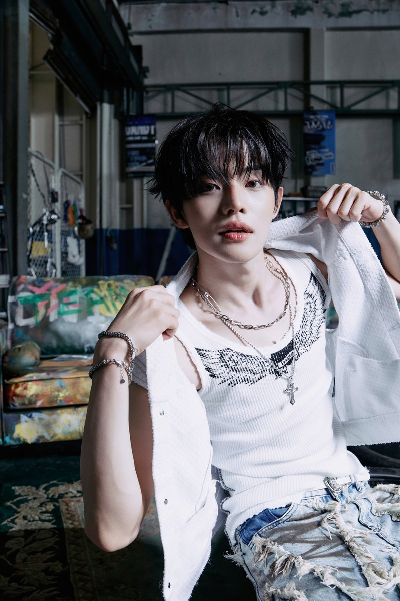 CLOSE YOUR EYES ツーショ ミヌク CLOSE YOUR EYES The 2nd Mini Album '𝑺𝒏𝒐𝒘𝒚 𝑺𝒖𝒎𝒎𝒆𝒓