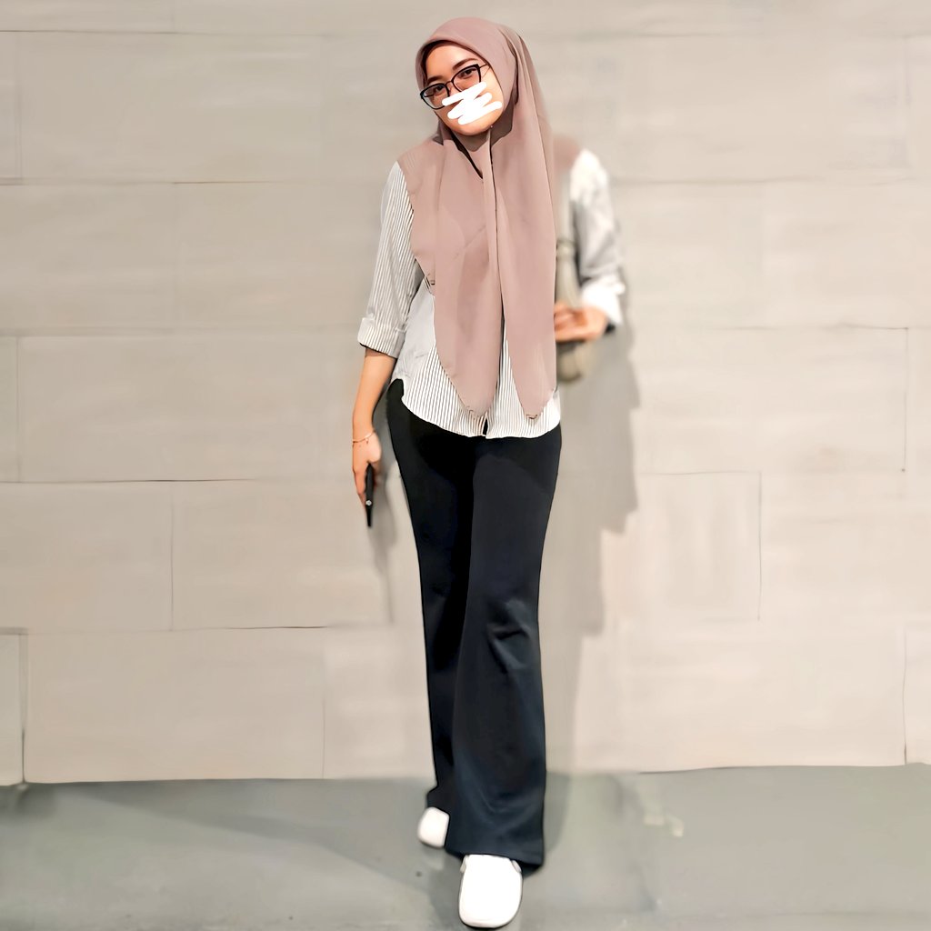 Hollaaahh's tweet image. Local brand flarepants never goes wrong:
comfortable n cuttingannya cakep 🤏🏻