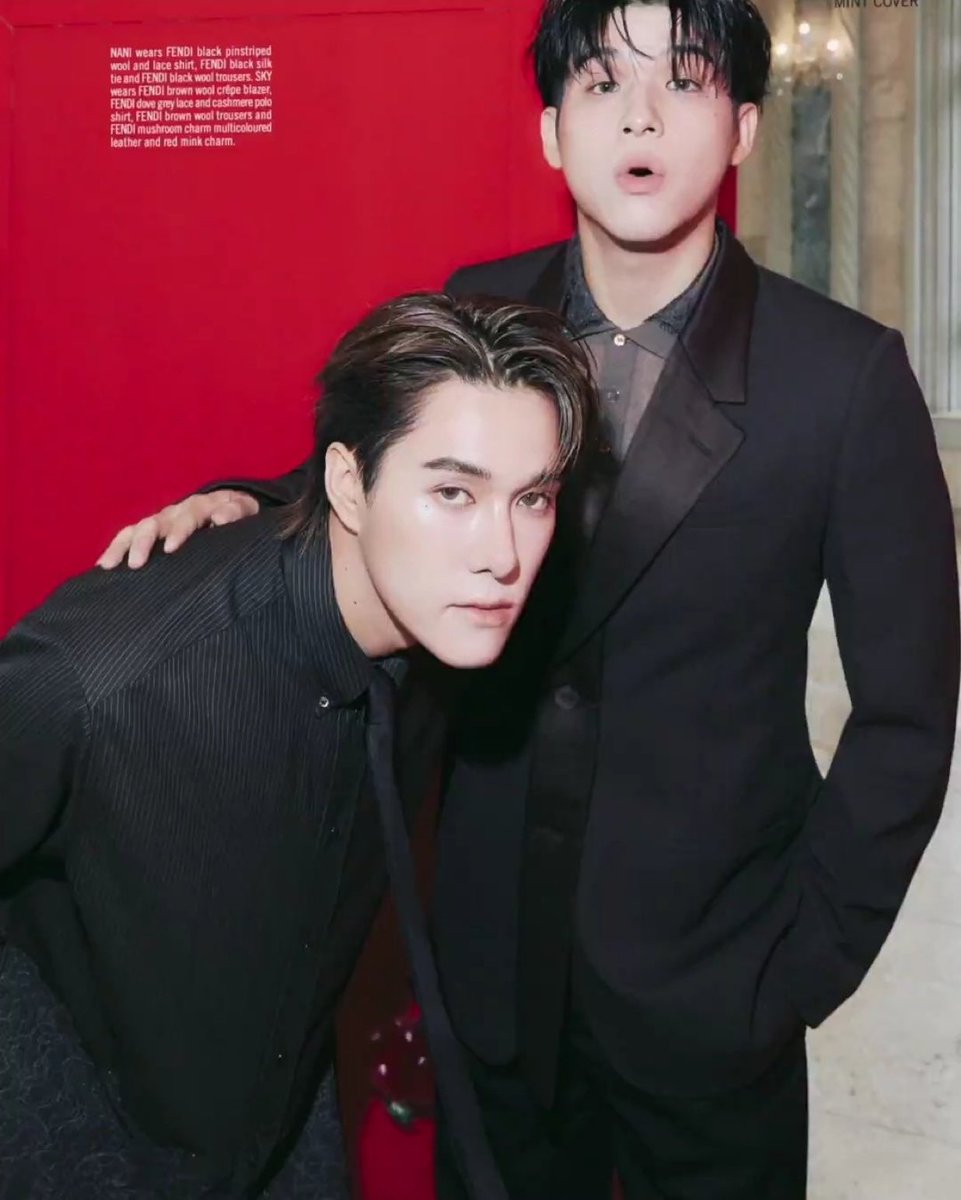mummysky__'s tweet image. Handsome bodyguard &amp;amp; naughty young master