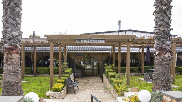 AnyBusiness1 tweet media