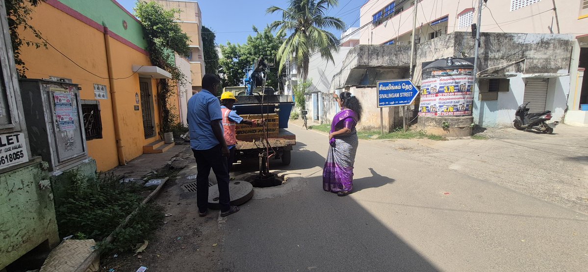 DMK_Chennai's tweet image. சென்னை மாநகராட்சி 66வது வார்டு மாமன்ற உறுப்பினர் திருமதி.யோகபிரியாதனசேகர் அவர்கள், 66வது வார்டுக்கு உட்பட காந்திநகர், வெற்றி நகர், பாசியம் தெரு, பலராமன் தெரு, பூபதி தெரு, மூர்த்தி தெரு, தட்சிணாமூர்த்தி தெரு போன்ற பல தெருக்களில் கள பணிகளை ஆய்வு மேற்கொண்டனர்.
#DMKChennai