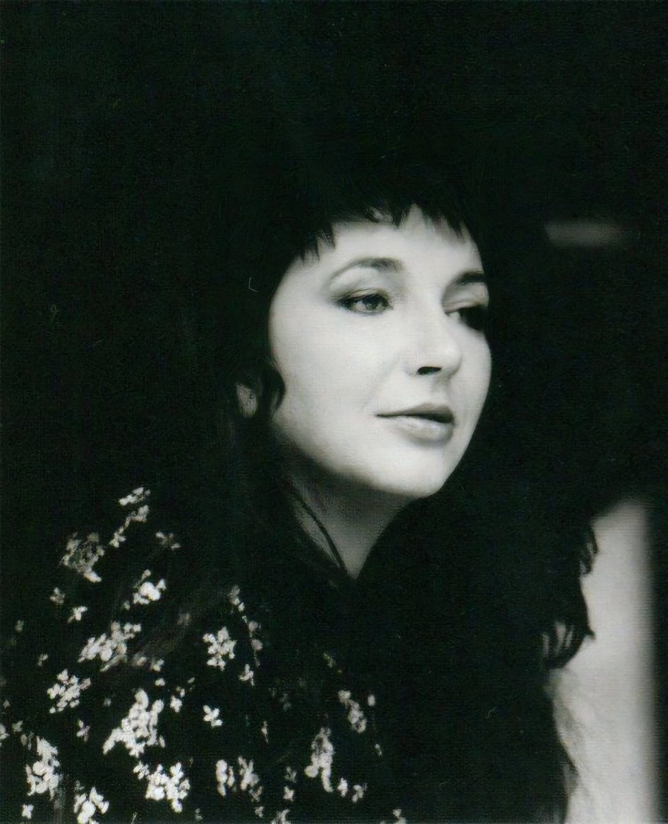 johncox2112's tweet image. #KateBush