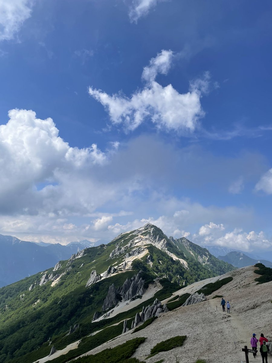 mountTaK's tweet photo. 燕岳⛰️今日は燕山荘に宿泊！ https://t.co/WKa7tS15VV