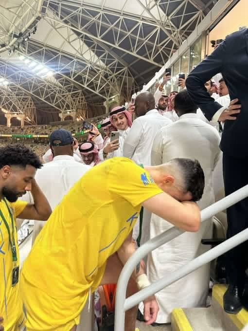 بعد الدموع تحققت الوعود