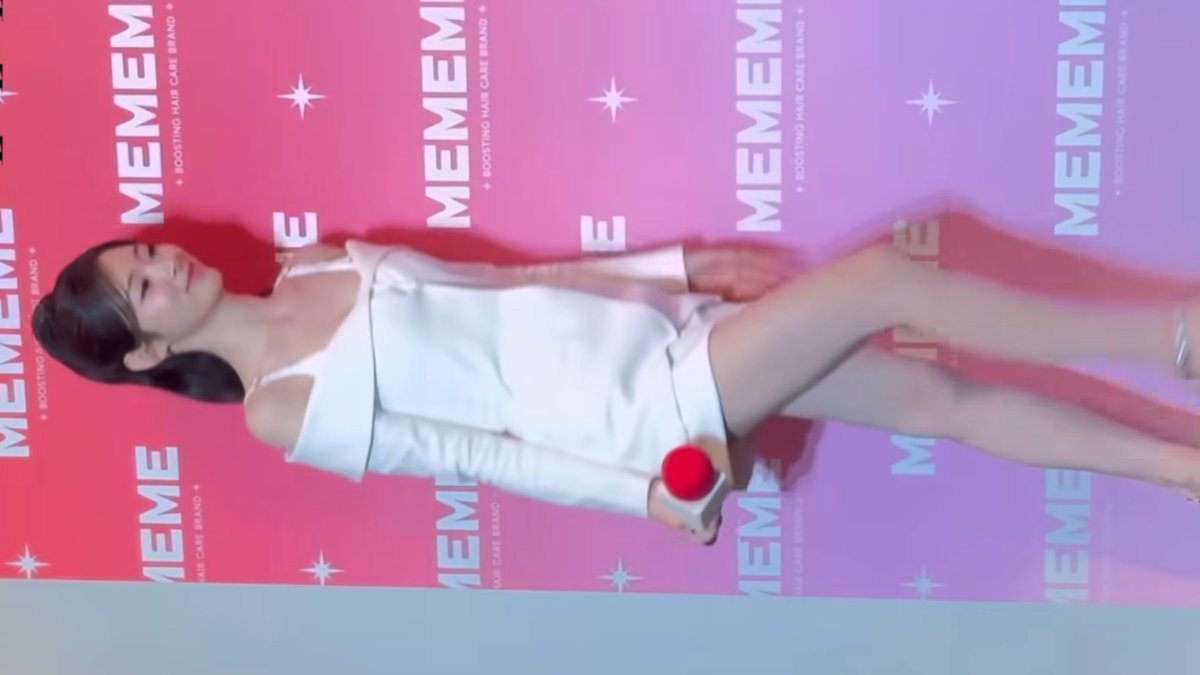 annarated's tweet image. 안나짱 오늘 ㅈㄴ예쁘다