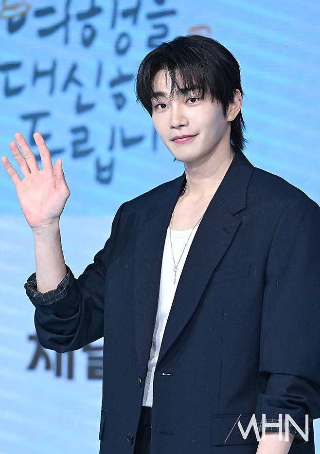 JAE영, 김. tweet media