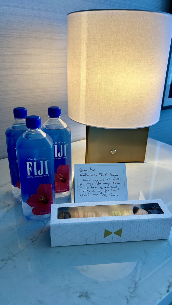 ExpertaViajera's tweet photo. Si es mi hotel preferido en @Vegas la verdad muy lujoso y muy buenas ofertas si te unes a su programa de lealtad @fblasvegas https://t.co/XHuJ3xTrjI
