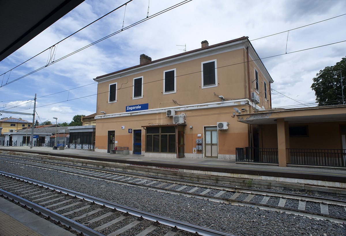 RFI, AL VIA I LAVORI DI ACCESSIBILITÀ E MESSA IN SICUREZZA DELLA STAZIONE DI ZAGAROLO
Comunicato stampa: comune.zagarolo.rm.it/novita/stazion…