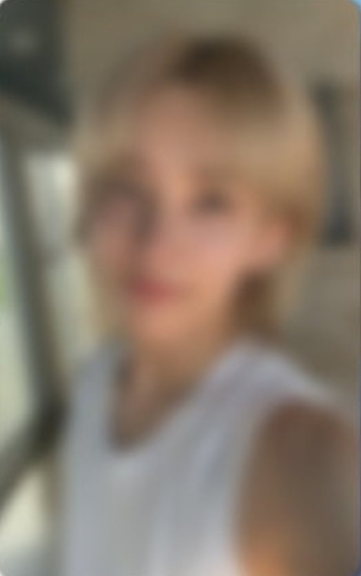 jeonghannisms's tweet image. i love the occasional annual reminders we get that jeonghan has shoulders.