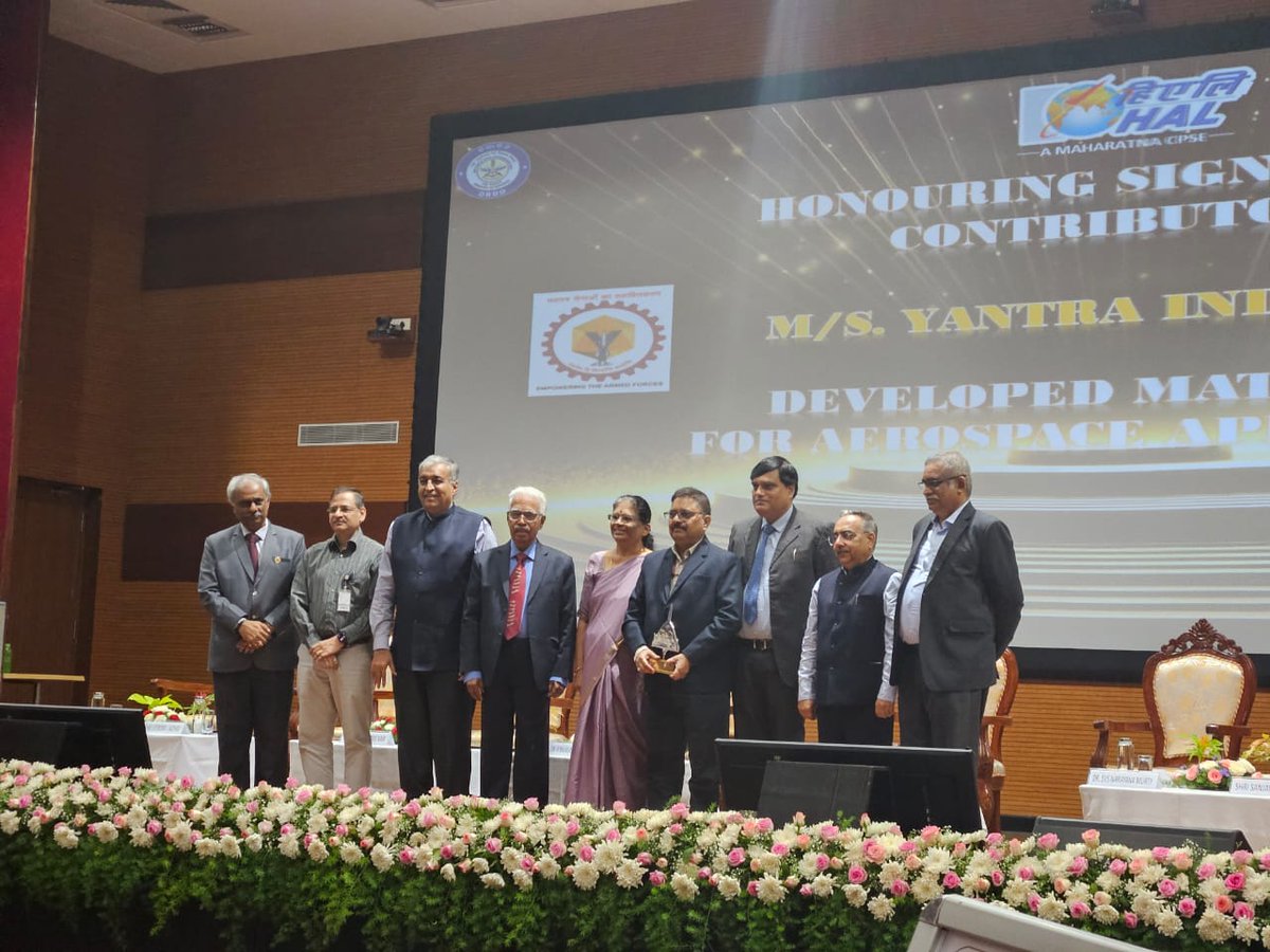 MidhaniLtd's tweet photo. Strengthening India's aerospace capabilities!
#MIDHANI was honoured on by HAL F&amp;F,Bengaluru for its excellence in developing strategic materials for #Aerospace #applications.
Felicitated by DG–Aeronautical Systems, &amp; DG–ADA, DGAQA.
#IndigenousDevelopment #defence https://t.co/JRX6H9JC60
