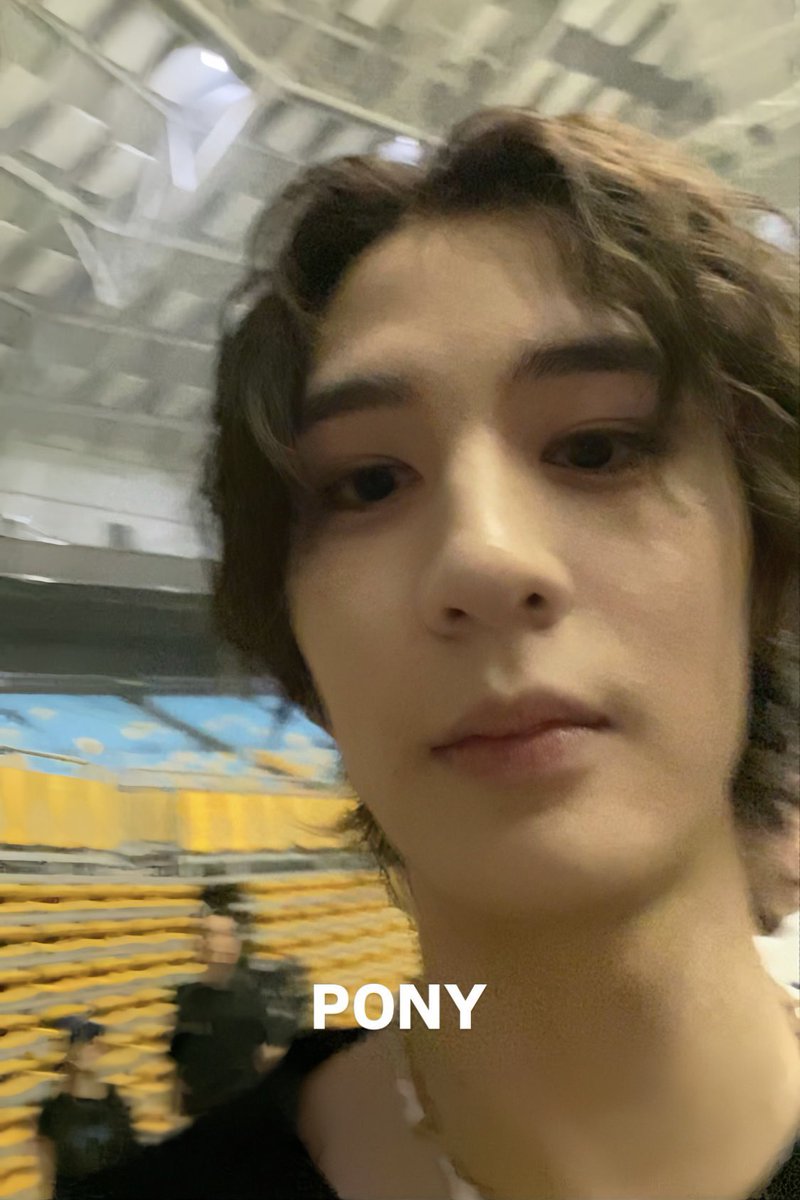 gong4zzn's tweet photo. pls i’m begging u do u guys have any more pictures of bonedo like this . can u send them to me PLEASE https://t.co/yehoXByloR