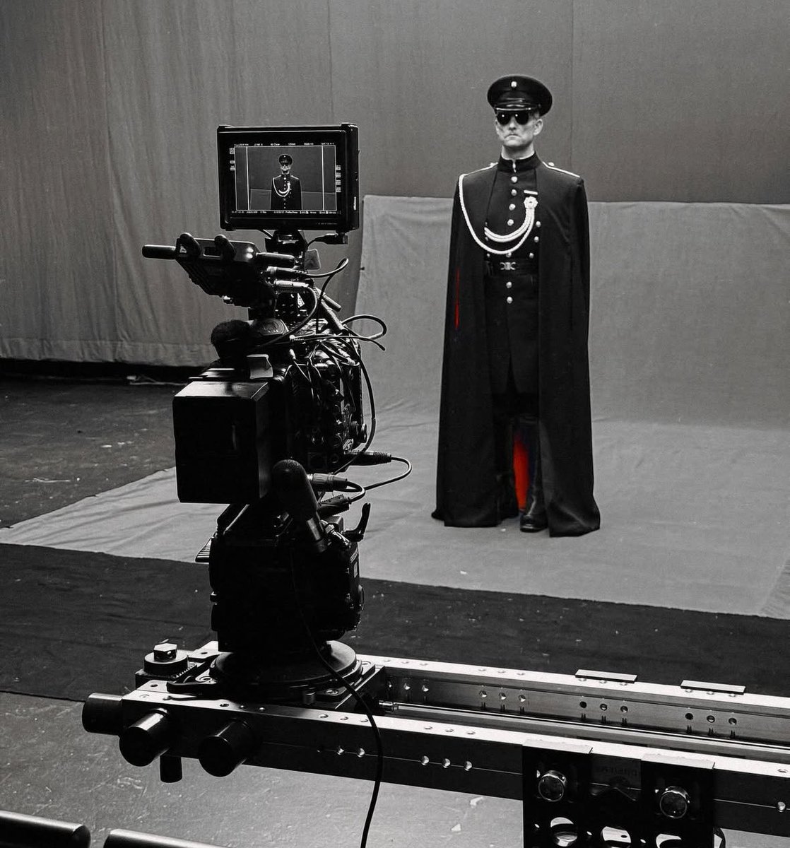 sigmagerard's tweet image. Bts of the longlivetheblackparade