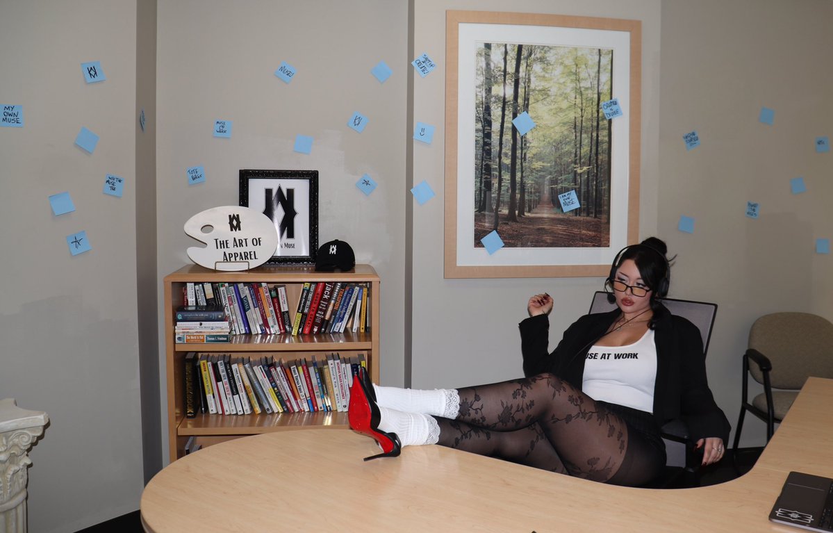 laneybabyart's tweet image. muse @ work