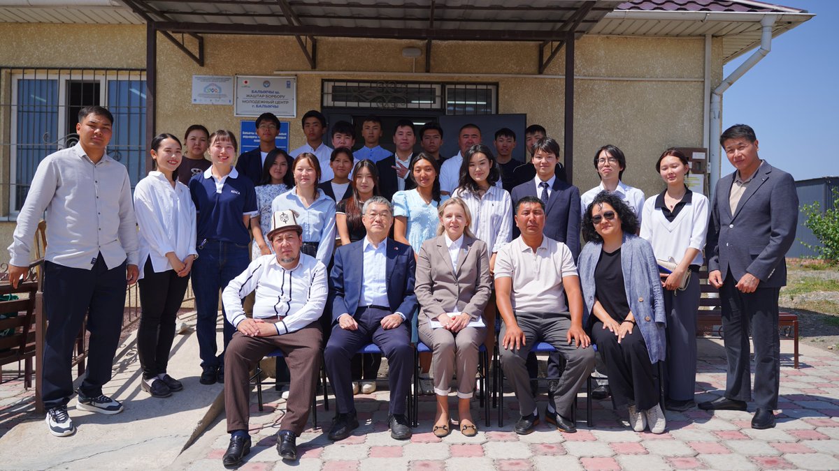 undpkg's tweet photo. 🇯🇵🇰🇬 Today, the Ambassador of Japan Hideki Goda and @undpkg Resident Representative @AaSolovieva visited the Youth Centre in Balykchy established in 2020. https://t.co/o99xkrCttY