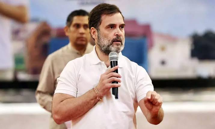 राहुल गांधी भले ही PM नहीं है लेकीन काम जो ये करता है वो कोई नहीं कर पाता है 

राहुल गांधी ‘ऑपरेशन सिंदूर’ के दौरान पाकिस्तानी गोलाबारी में माता-पिता को खोने वाले 22 बच्चों को गोद लेंगे 

बताया जा रहा है कि इन बच्चों को दी जाने वाली आर्थिक सहायता की पहली किश्त बुधवार को जारी की