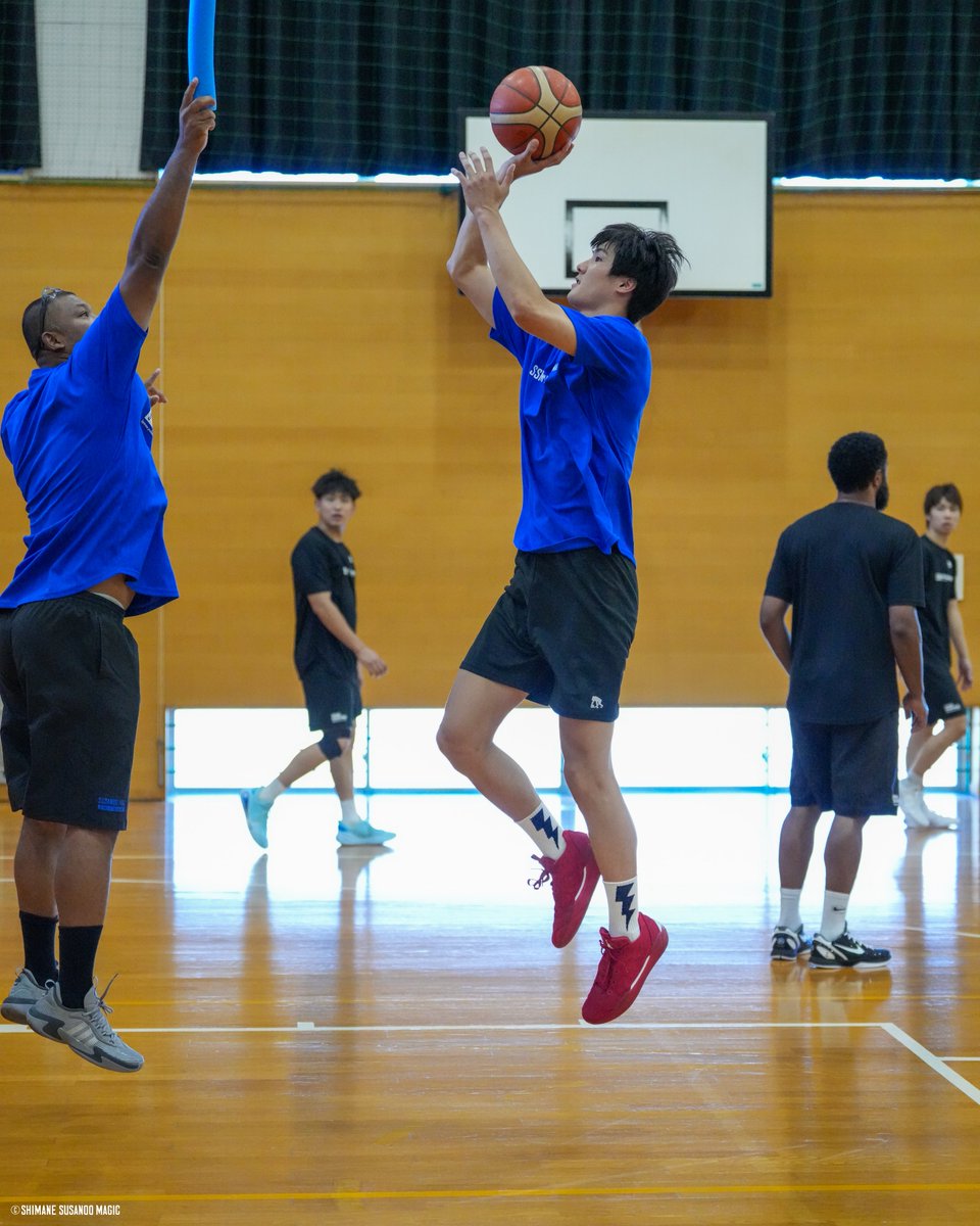 susanoo_m's tweet image. 🇯🇵日本代表活動を経て
ついに #中村太地 選手がチームに合流💪🔥
コートで躍動する姿、お楽しみに✨😁
#島根スサノオマジック