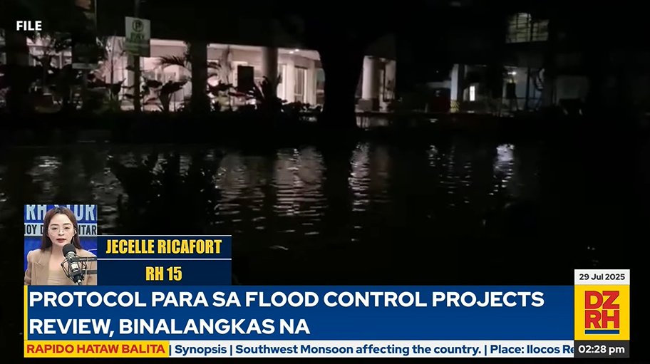 .<a href="/DOEgovph/">DOE Philippines</a> umapela sa iba pang oil company na magpatupad ng price freeze sa mga lugar na isinailalim sa state of calamity epekto ng bagyo, habagat | RH 15 <a href="/JecelleRicafort/">Jecelle Ricafort</a>, DZRH News

#RapidoHatawBalita

WATCH: facebook.com/share/v/1G8YX9…