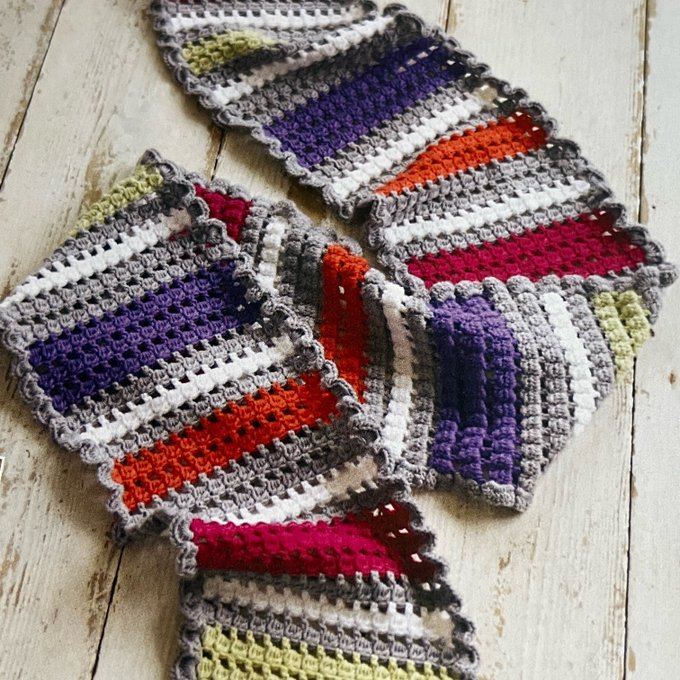 Beginner Friendly Crochet Scarf 💜🤎❤️

Featuring bold yarn stripes and playful frills, it’s a lovely project that’s quick to make up and these would be perfect to use up left over yarn and give as gifts 🧶

dwcrochetpatterns.etsy.com/uk/listing/131…

#MHHSBD #craftbizparty #earlybiz #UKMakers
