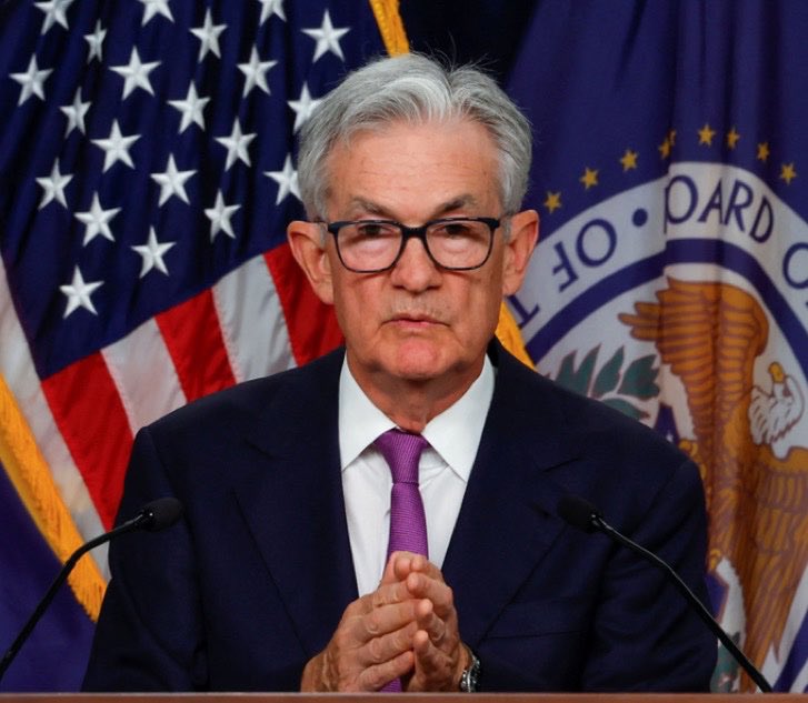 henvaibta's tweet image. Thực ra nếu suy nghĩ tích cực thì phải cảm ơn sếp Powell. Vì ông ấy đang chịu áp lực từ mọi phía theo chỉ định từ phe gom phía sau. Chừng nào gom xong mới bật đèn xanh fomo hạ lãi suất cho f0 vào hàng. 

Fun fact: mọi thứ đã được sắp đặt!