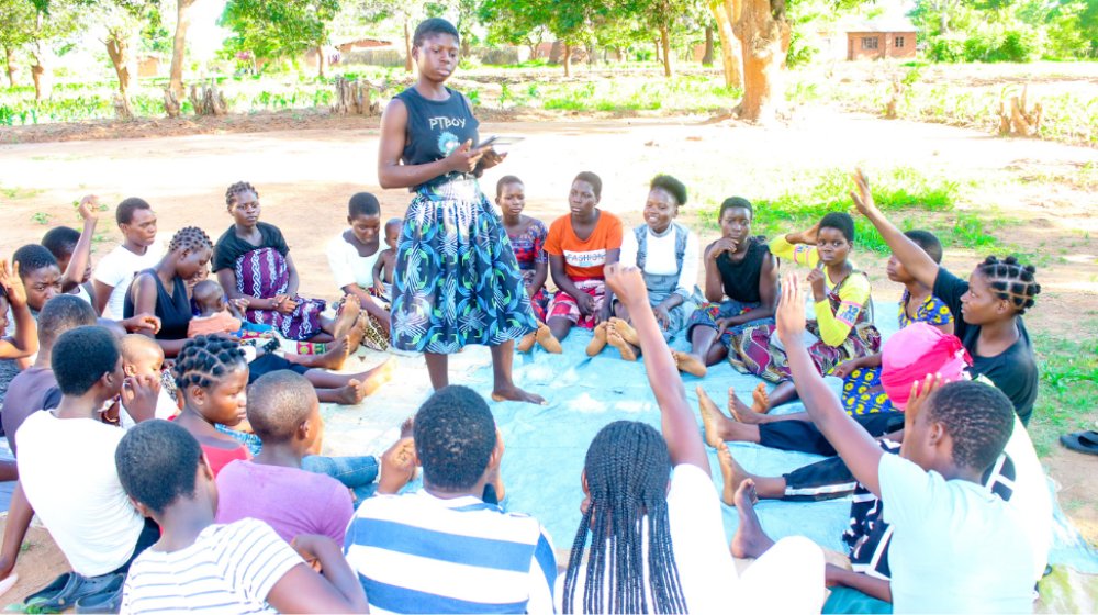 UNFPA Malawi (@unfpamalawi) on Twitter photo What does it take to shift mindsets about girls and technology in rural Malawi?
Mentorship, safe spaces and a tablet. Meet Winnie, a TEENS project mentor helping girls learn, lead and dream big.
📖Read her story: unf.pa/411EtfV
#DigitalEquity #GirlsEmpowerment What does it take to shift mindsets about girls and technology in rural Malawi?
Mentorship, safe spaces and a tablet. Meet Winnie, a TEENS project mentor helping girls learn, lead and dream big.
📖Read her story: unf.pa/411EtfV
#DigitalEquity #GirlsEmpowerment