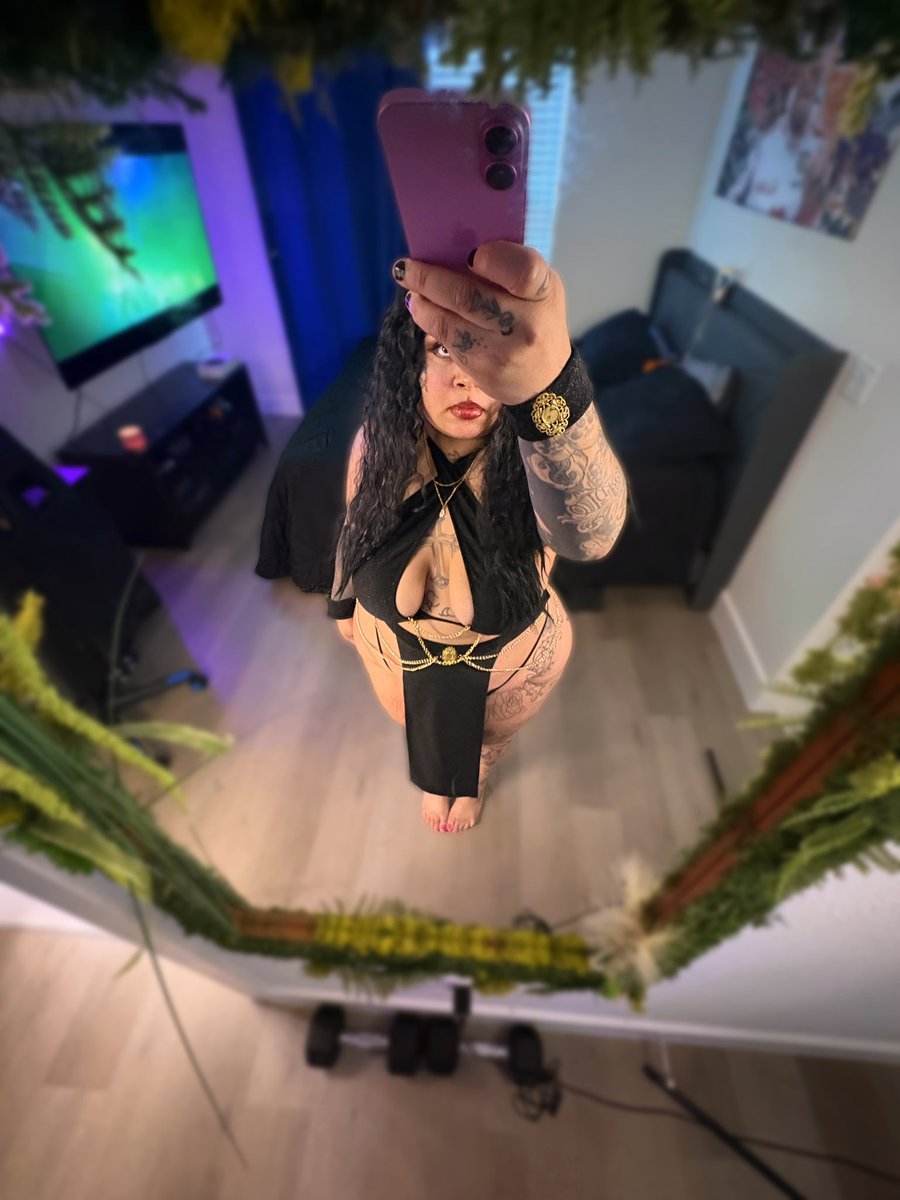 yattedyasmine's tweet photo. #reallifegoddess #thick #goddess https://t.co/mMwCdw4eVP