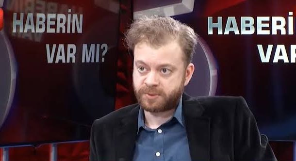 🔴|CHP’li Emrah Gülsunar:

“Hep söylüyorum gene söyleyeceğim: Taşra muhafazakârlarının devleti ele geçirmesi bu ülkenin başına gelmiş bir felakettir.”