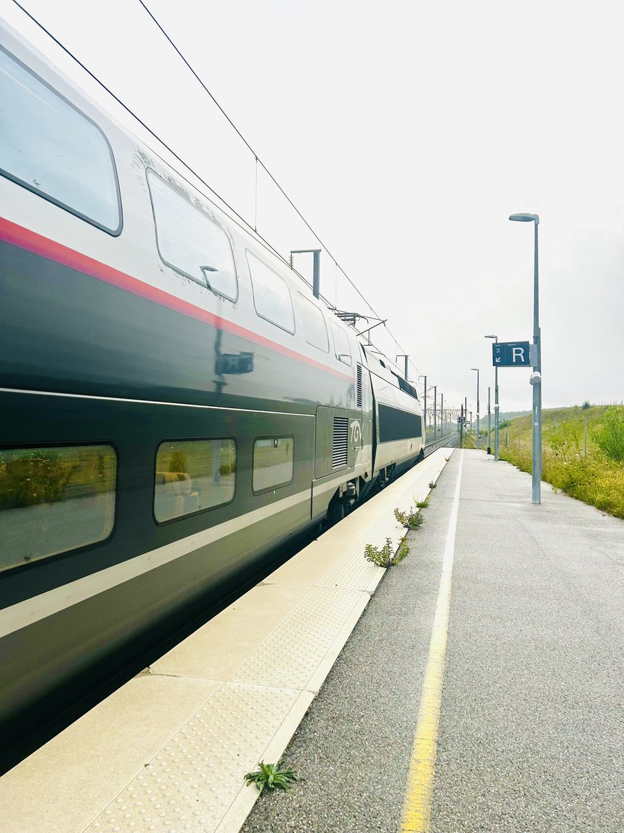 Julien_cdb_sncf's tweet image. Tout va bien ici.

Y’a  R !