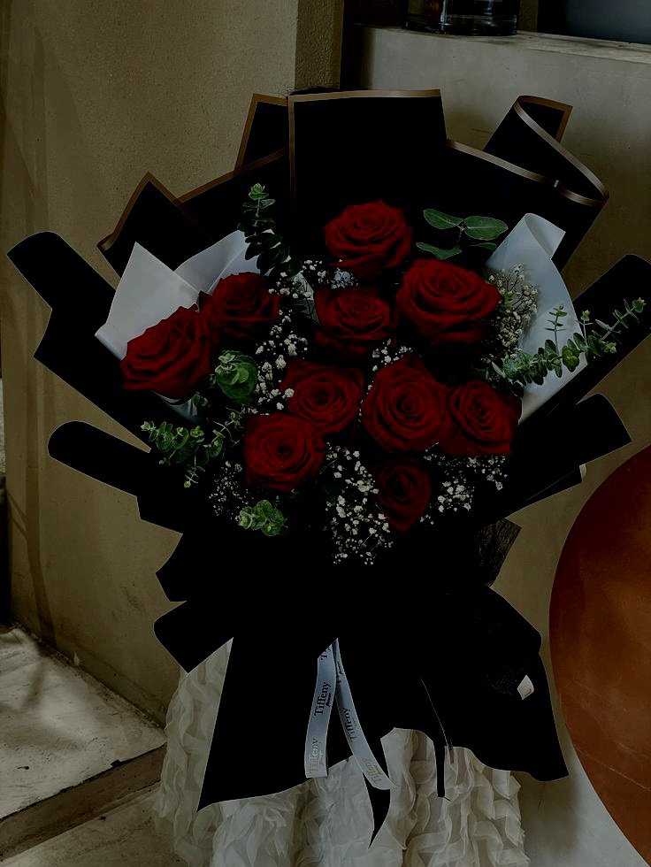 jongseony's tweet image. A beautiful flower for the most beautiful girl. Happy 6th month together, my love. Thank you for staying by my side, for holding on through everything we've faced. I may not be perfect, but I promise to keep trying to make you happy, just as you’ve made me.