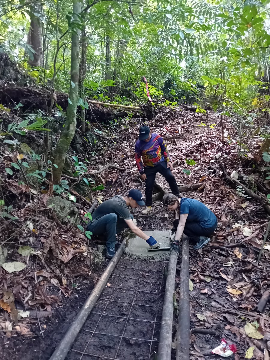 Deanerycofe's tweet photo. Borneo Diaries: 23–27 July
We built a rainforest footpath in Lobang Batu to support local tourism. Tough work, but our students were amazing—hiking daily, mixing cement, clearing paths, and creating a plaque to mark it. So proud! 🌿💪 #DeaneryPROUD https://t.co/XJKuHk8mpE