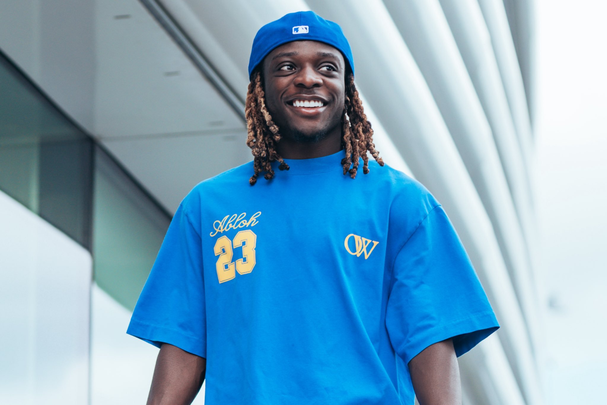 ⭐︎ラスト1枚⭐︎日本未発売⭐︎ マンチェスターシティ　3冠優勝記念　オーセンティック ⭐︎ラスト1枚⭐︎日本未発売⭐︎ マンチェスターシティ 3冠優勝