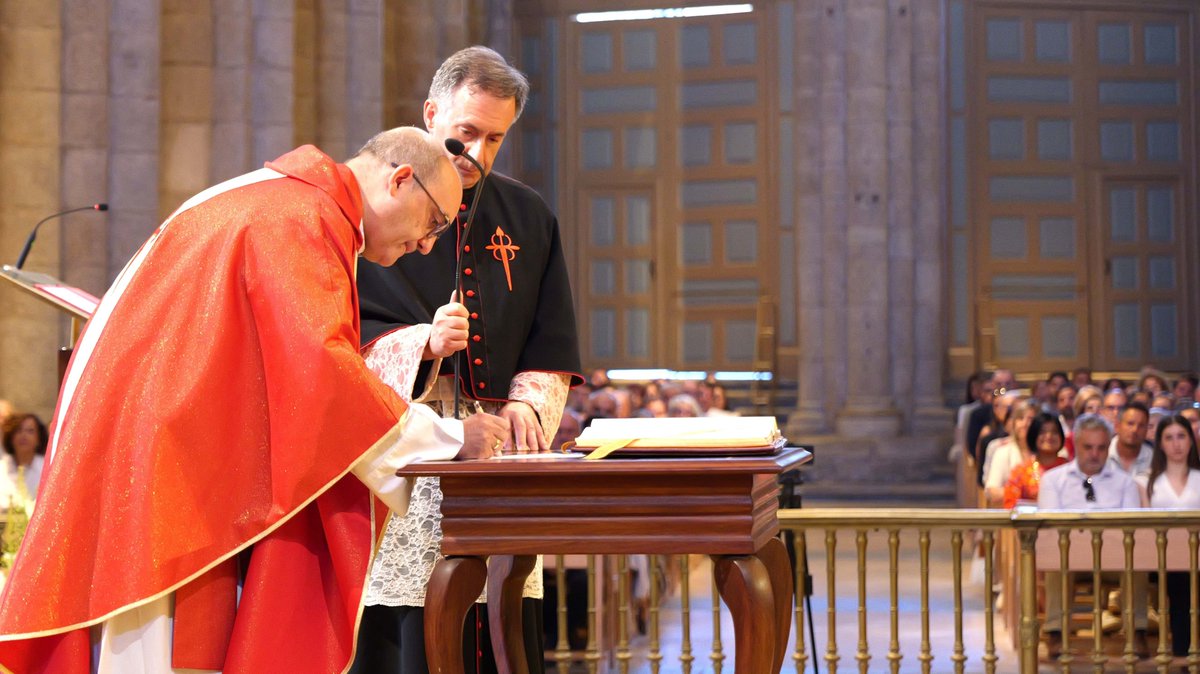 VÍDEO | D. Manuel Jesús Formoso Fernández toma posesión como nuevo Deán Presidente del Cabildo de la Catedral 
youtube.com/watch?v=nxn5oj…