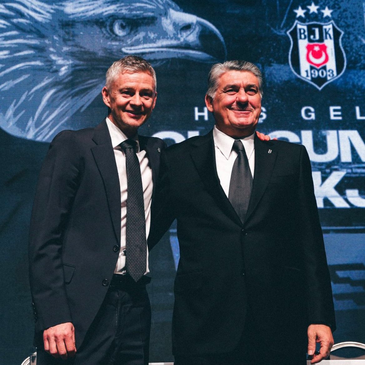 Spor yorumcusu Erman Yaşar, Beşiktaş-Shakhtar Donetsk maçını ve Beşiktaş'ın geleceğini değerlendirdi.

- %80 yönetim, %20 Solskjaer ama Solskjaer de şampiyon yapabilecek bir teknik adam değil.

"Shakhtar rezaletinin %80'i yönetime, %20'si Solskjaer'e yazılır. Geçen sezonki