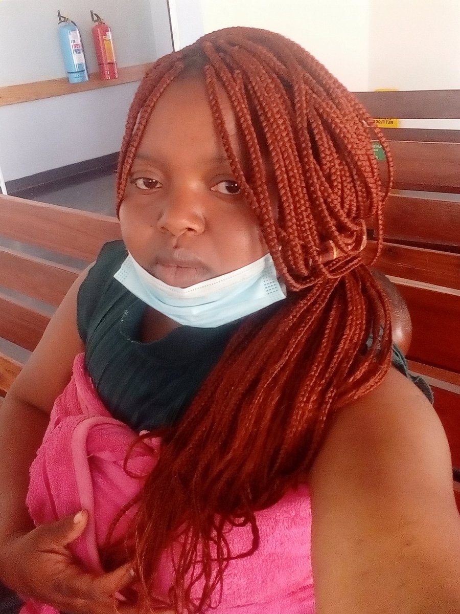 I grew up thinking vanhu vanoti saga or bag pamusoro mwana kumusana havaremerwi until I have my own baby this is the only pic ndakabereka vaChihera I only carried my kid to baby clinic kumusana wamuchembere hakutambirwe kana ndichirunner errand I don't want to die young