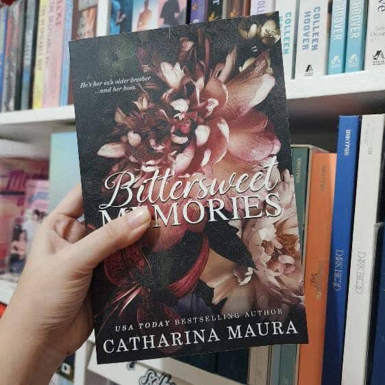 fandomlybookish's tweet image. WTS / LFB BOOKS | DECLUTTERING SALE 🥳

Bittersweet Memories by Catharina Maura - 850php
Phantasma by Kaylie Smith - 700php
God of Malice (UK ed) by Rina Kent - 700php 

Brand new and never been read. 
FREE SHIPPING 🥳