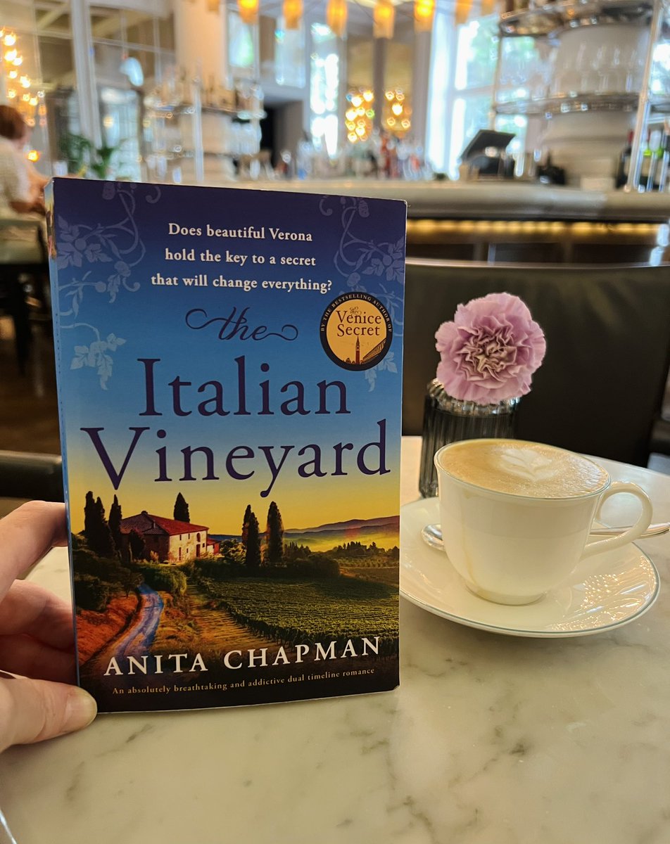 ✨The Italian Vineyard, inspired by a trip to Verona, is out now 🇮🇹🍇

Dual timeline set in an English country house &amp; on a vineyard in Verona about the discovery of a hidden bottle of wine 🍾

ebook (incl KU) and paperback

geni.us/B0F8P9HD69soci…