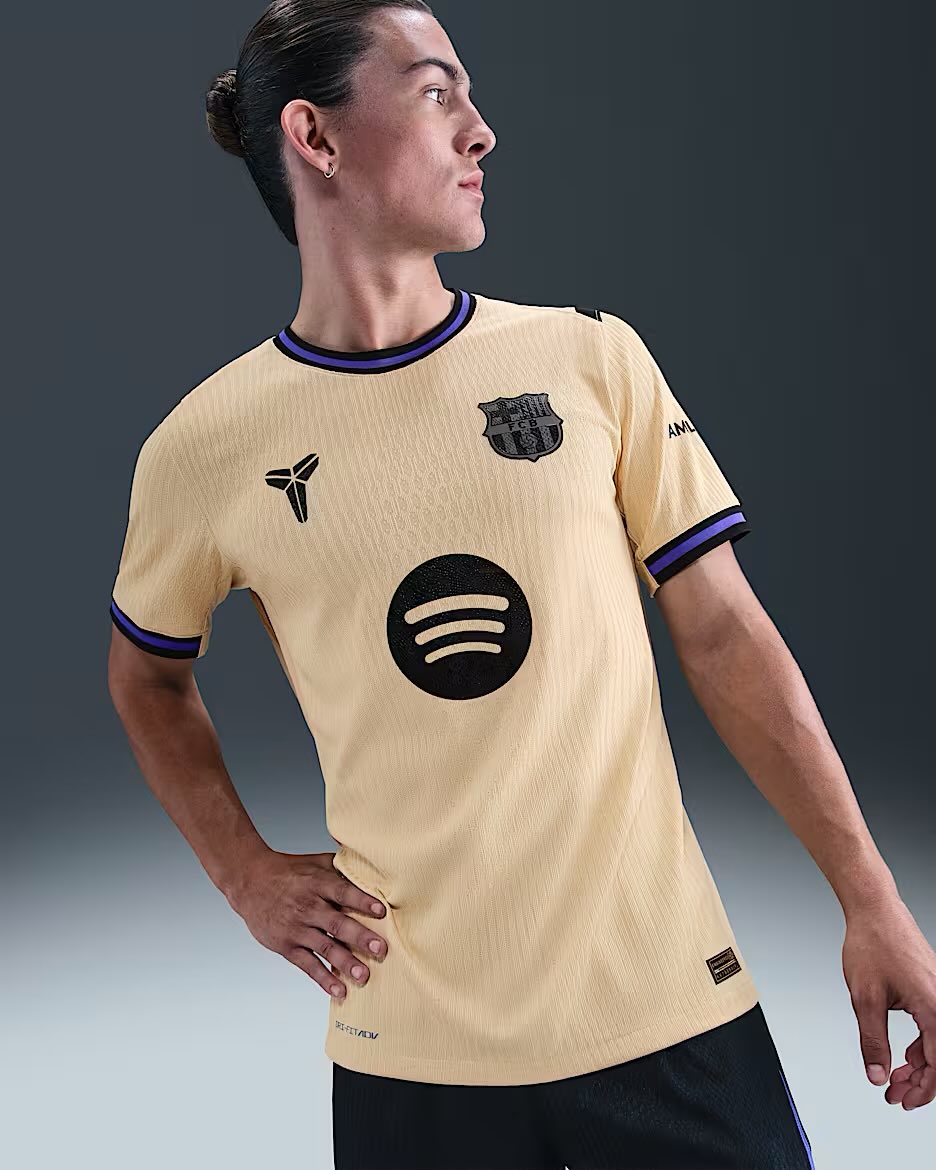 Maillot Kobe x FC Barcelone dispo !

Lien affilié : tidd.ly/4mgZL0T