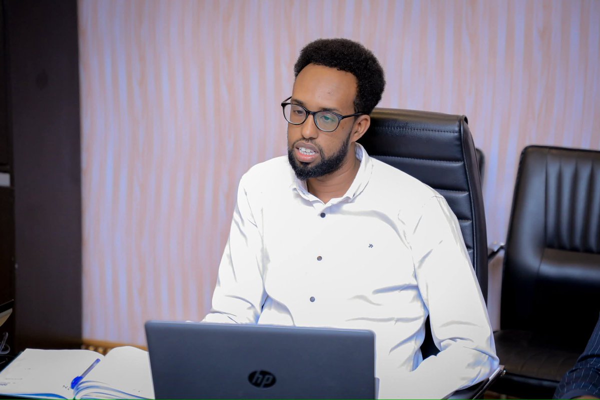 The Minister of Health Development of the Republic of Somaliland, Dr. Hussein Bashir Hirsi,  met with Francid Anyansi, and the UNFPA Leaders in Somaliland and discussed Health related projects